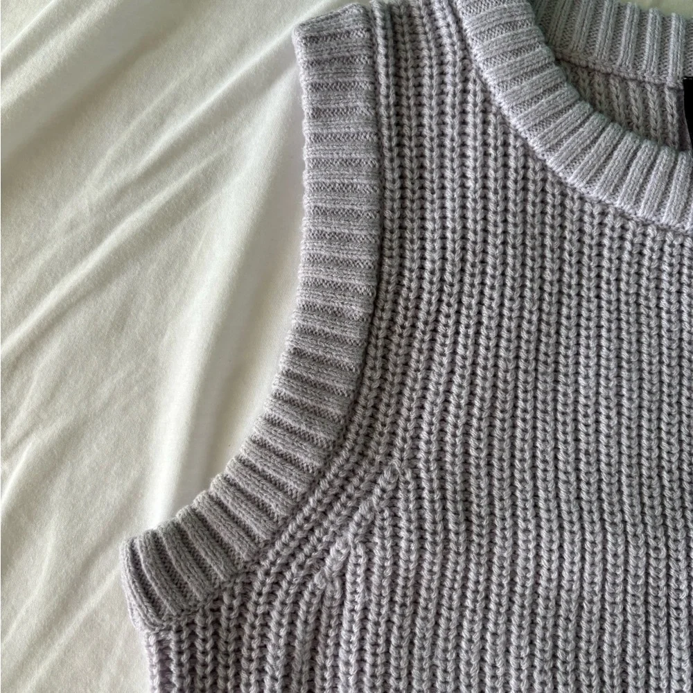H&M Light Purple Knit Sweater Vest - Picture 4 of 8